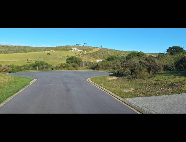 4 BEDROOM HOUSE FOR SALE IN NUM NUM CAPE ESTATE